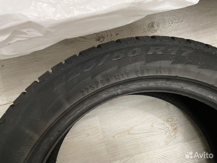 Pirelli Winter Ice Control 225/50 R17