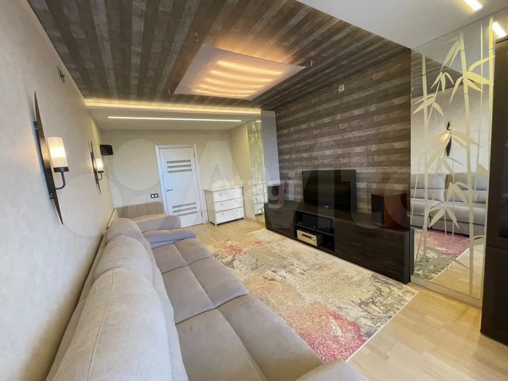 2-к. квартира, 70,7 м², 6/9 эт.