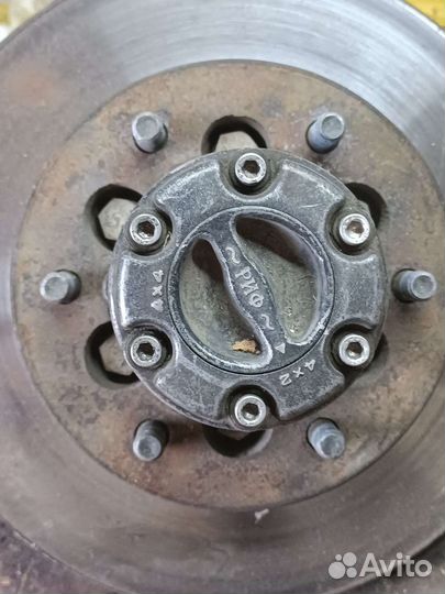 Поворотный кулак Rexton 1 part time