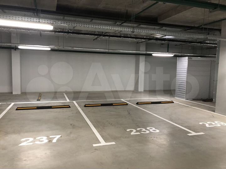 Машиноместо, 20 м²