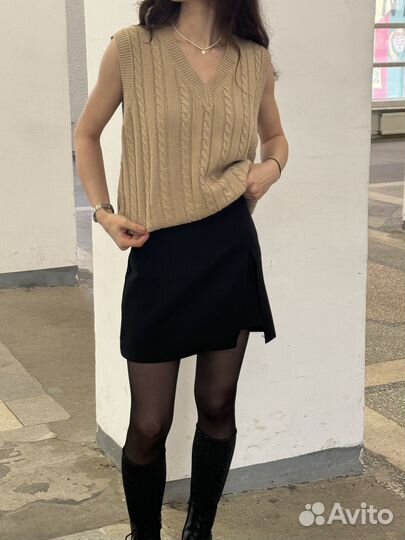 Жилетка бежевая без рукавов shein