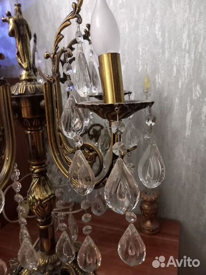 Настольная лампа