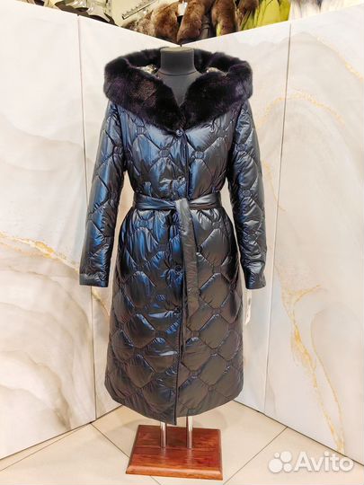 Пальто демисезонное с натуральным мехом