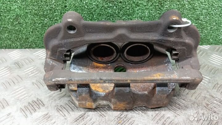 Суппорт Land Rover Discovery 4 Правый Передний