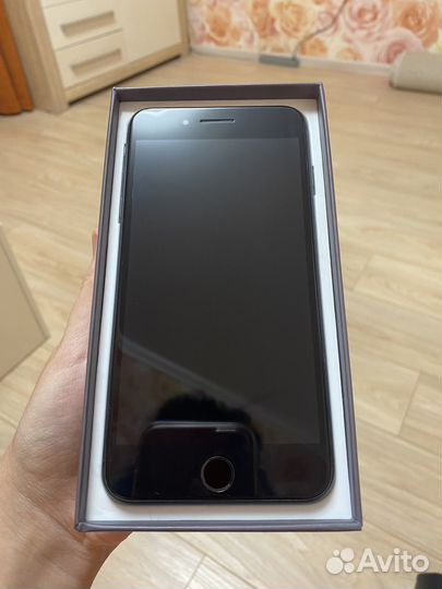 iPhone 8 plus 64gb