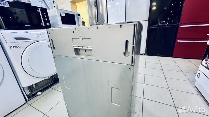 Посудомоечная машина Hotpoint-Ariston