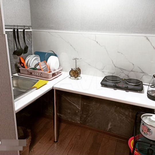 Комната 50 м² в 2-к., 1/2 эт.