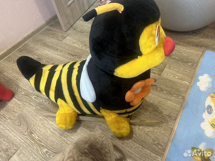 Детская игрушка качалка