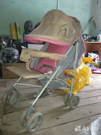 Коляска прогулочная