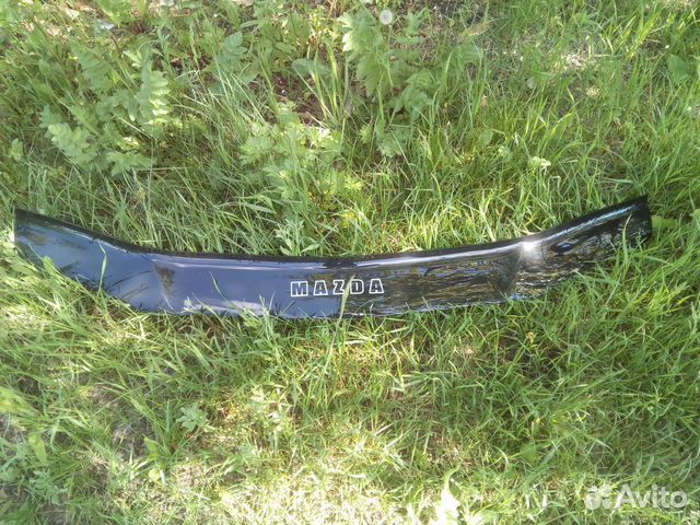 Мазда 626 2001г.в. Дефлектор на капот