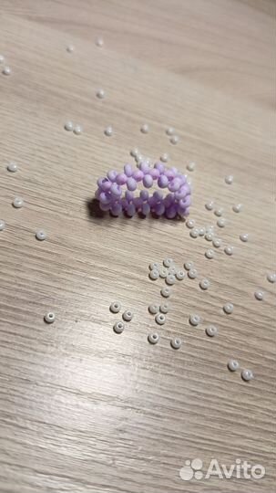 Браслеты, кольца из бисера