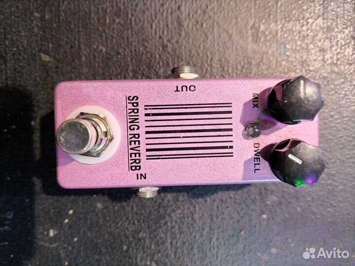 Reverb Педаль эффектов для гитары и не только