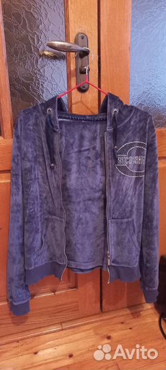 Пакет с женскими вещами