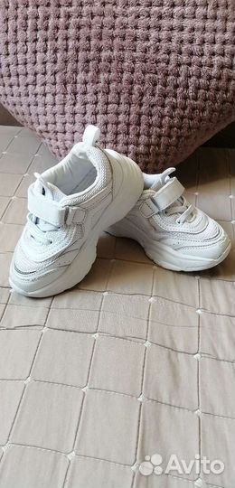 Кроссовки 24 размер