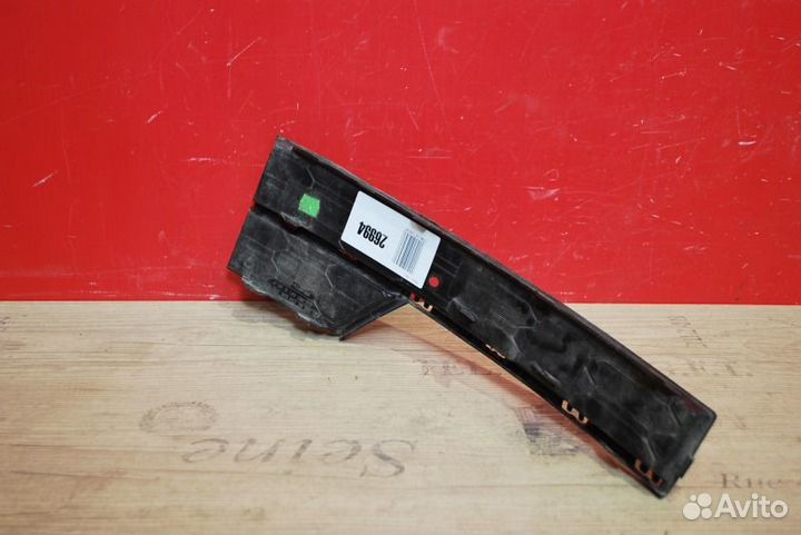 Решетка в бампер передняя правая Skoda Octavia