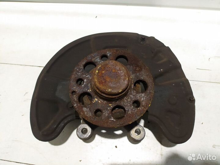 Цапфа/кулак поворотный передний правый Mercedes-Be