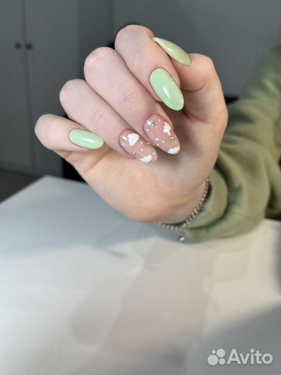 Маникюр и педикюр