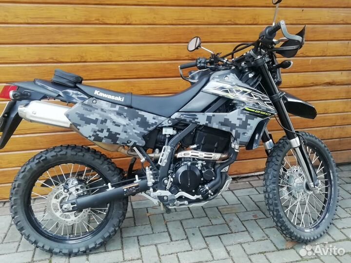 Продам мотоцикл Kawasaki KLX250S