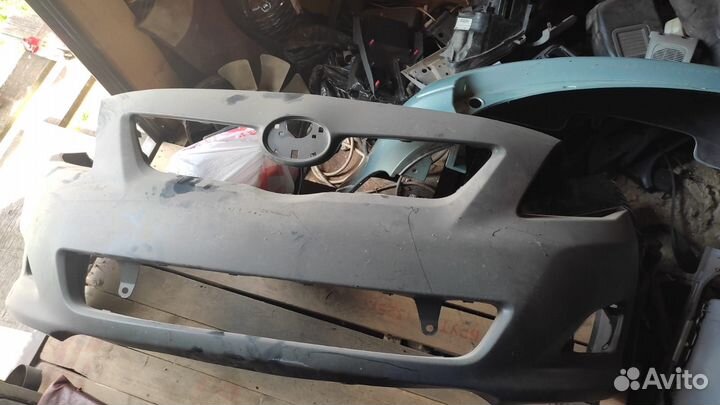 Бампер передний Toyota Corolla E150