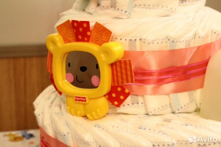 Трех ярусный торт из подгузников