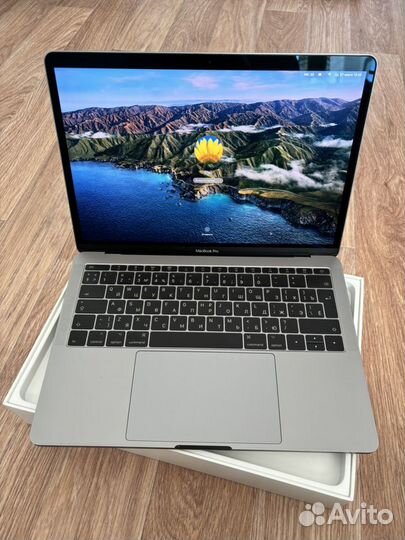 Apple MacBook Pro 13 2017 8/256ssd 2цикла