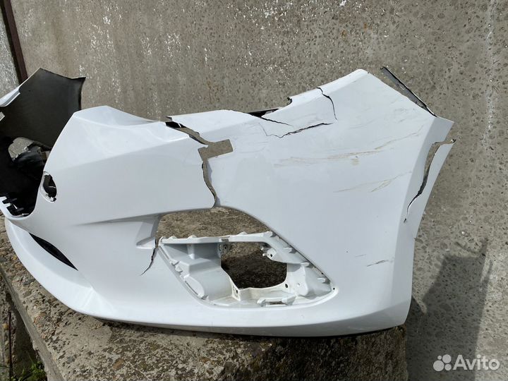 Бампер б/у на Мазда 3