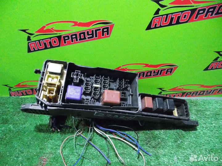 Блок предохранителей toyota ACM10G,ACM15G,ACN10,AC
