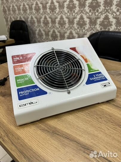 Пылесос для маникюра emil