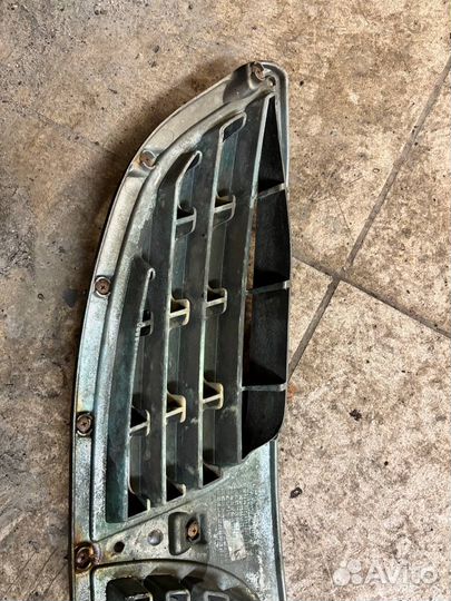 Решетка радиатора SsangYong Kyron