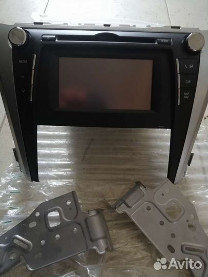 Штатная магнитола на toyota camry 55