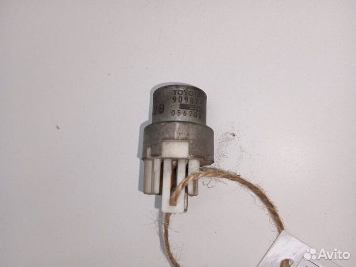 Реле Toyota Lite Ace CM40G 2CT 1990