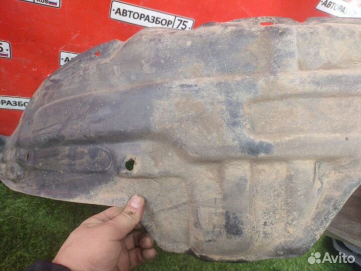 Подкрылок передний правый Toyota Probox NCP51V