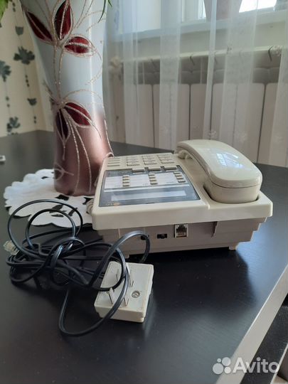 Стационарный телефон LG