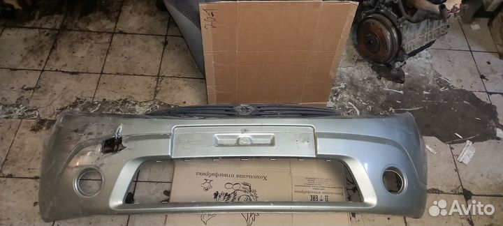 Бампер передний Renault Sandero 1