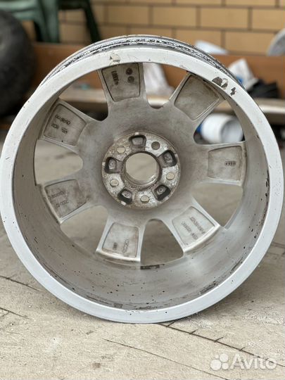 Диск колеса R 18 Audi A8