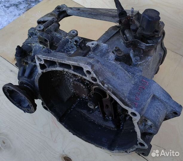 Коробка кпп в сборе Volksvagen Golf 3