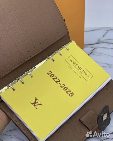 Ежедневник LV