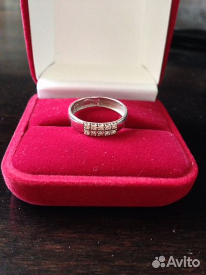 Кольцо с бриллиантами