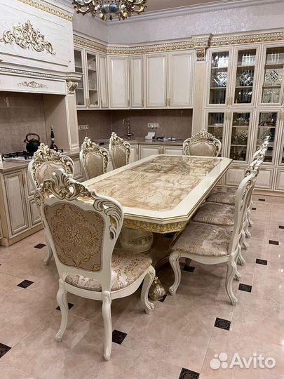 Стол и стулья в гостиную.Оплата при получении