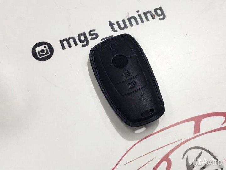 Чехол для ключа Mercedes на молнии черный