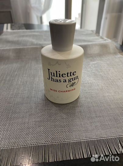 Парфюмерная вода julietta HAS A GUN Miss Charming