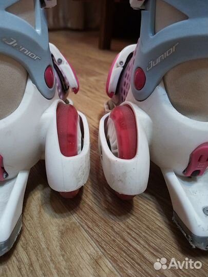 Роликовые коньки с набором защиты