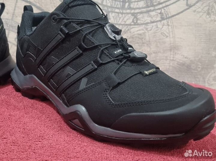 Треккинговые кроссовки Adidas swift r2 gtx