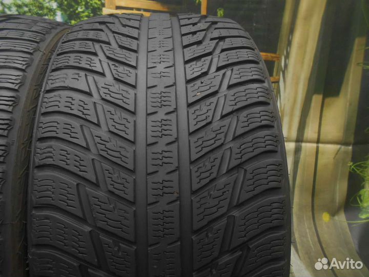 Nokian Tyres WR SUV 3 295/35 R21 и 265/40 R21