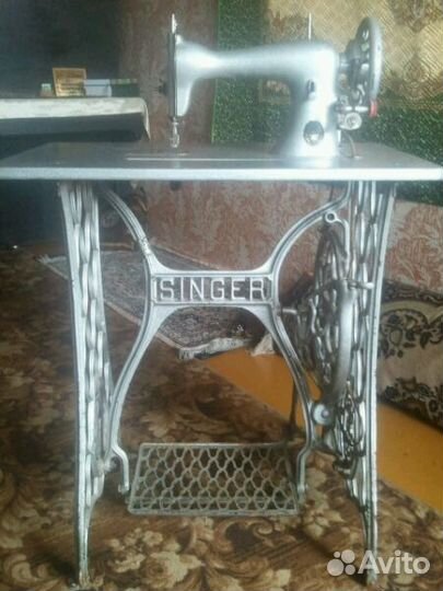 Швейная машинка singer