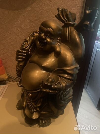 Статуэтка будды