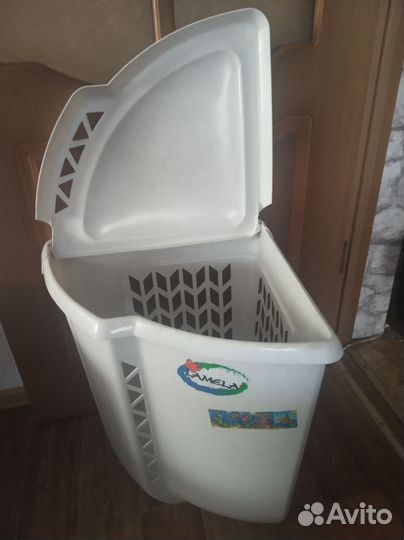 Корзина для белья угловая