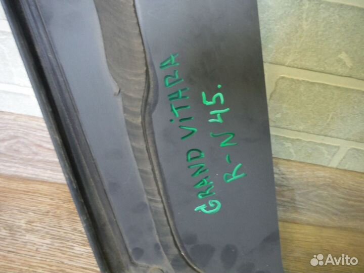 Стекло заднее правое Suzuki Grand Vitara 2008