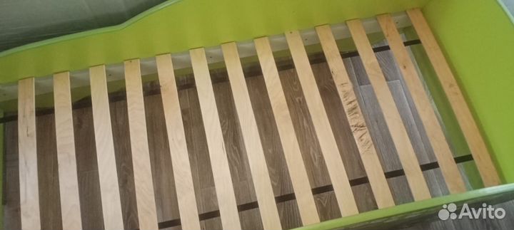 Детская кровать машина с матрасом