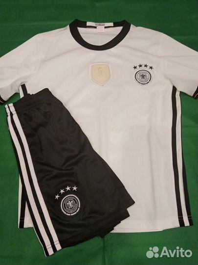 Форма футбольная